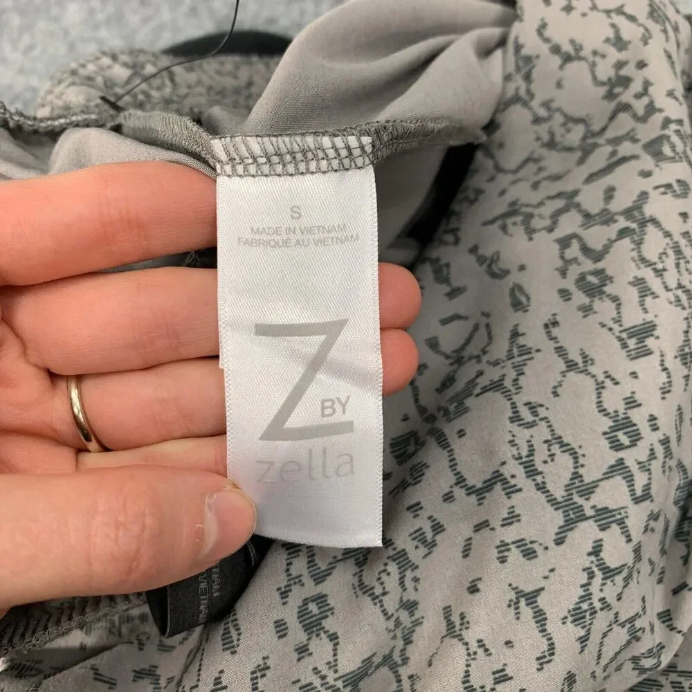 Z By Zella Traction Run Short Womens S Small Gray December Isla Camo Lightweight